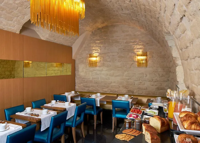 فندق أوبرا ريتشيبانسي 4*